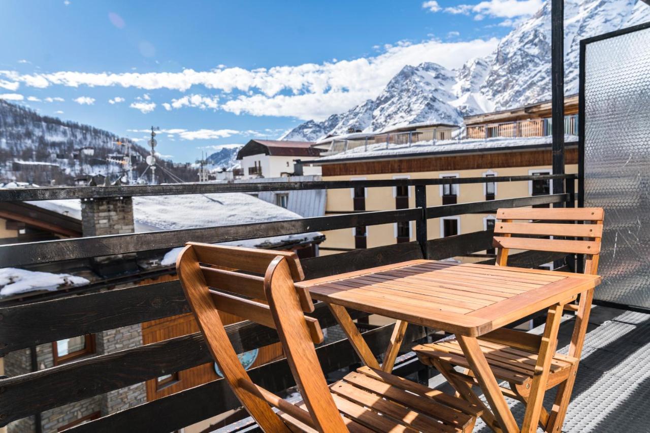 Stay In Cervinia Deluxe Apartment Breuil-Cervinia Luaran gambar